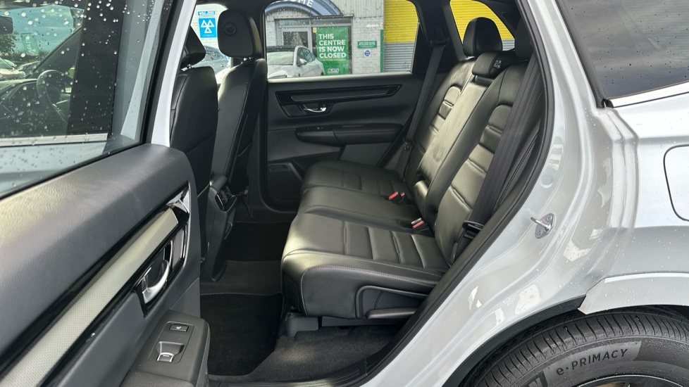Honda CR-V 2.0 ePHEV Advance Tech 5dr eCVT Estate - Image 18