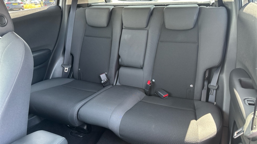 Honda HR-V 1.5 i-VTEC SE CVT 5dr Petrol Hatchback - Image 8