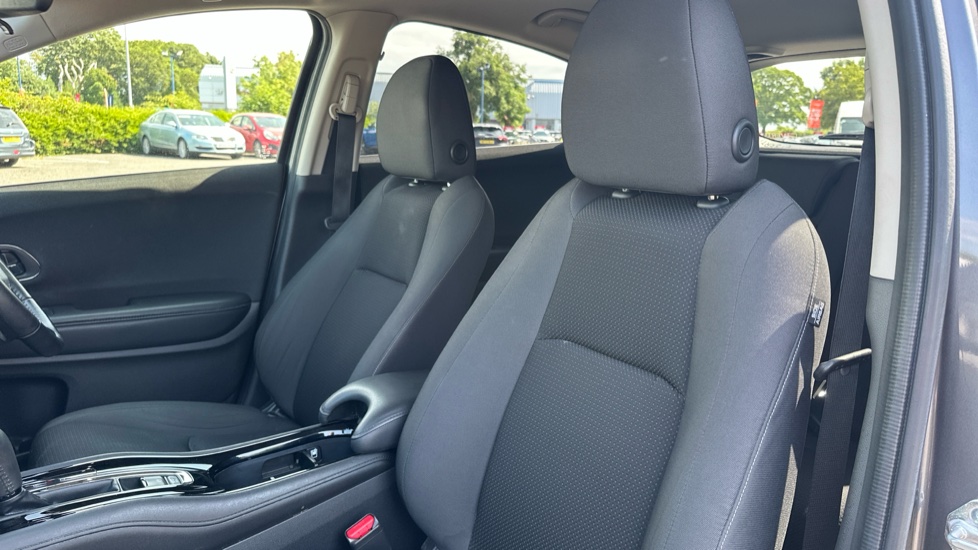 Honda HR-V 1.5 i-VTEC SE CVT 5dr Petrol Hatchback - Image 13