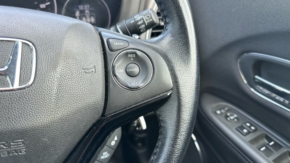 Honda HR-V 1.5 i-VTEC SE CVT 5dr Petrol Hatchback - Image 36