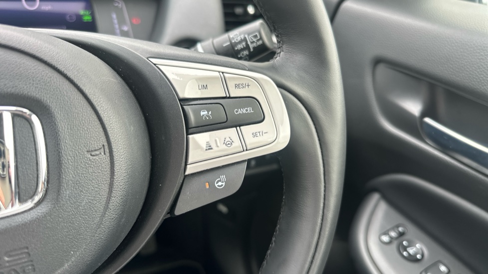 Honda Jazz 1.5 i-MMD Hybrid EX 5dr eCVT Hybrid Hatchback - Image 17
