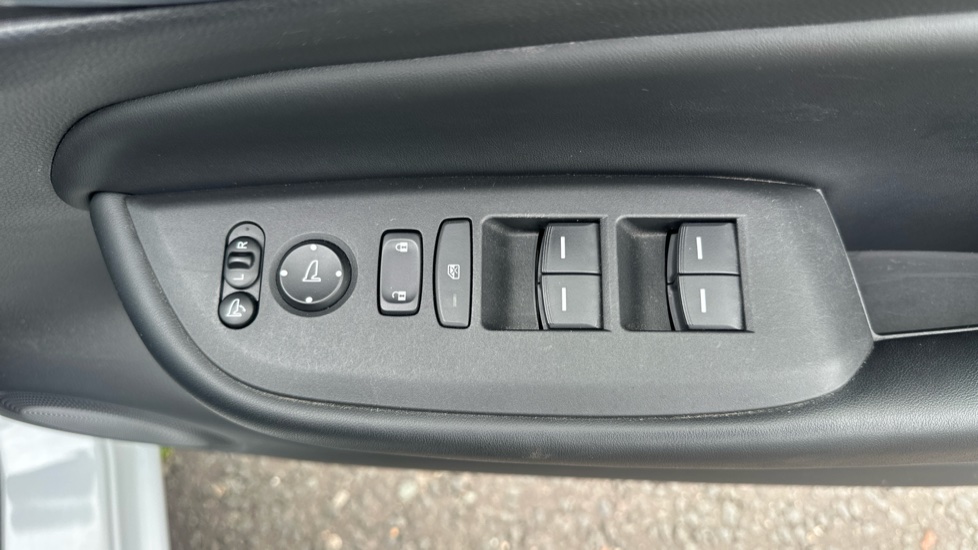 Honda Jazz 1.5 i-MMD Hybrid EX 5dr eCVT Hybrid Hatchback - Image 25