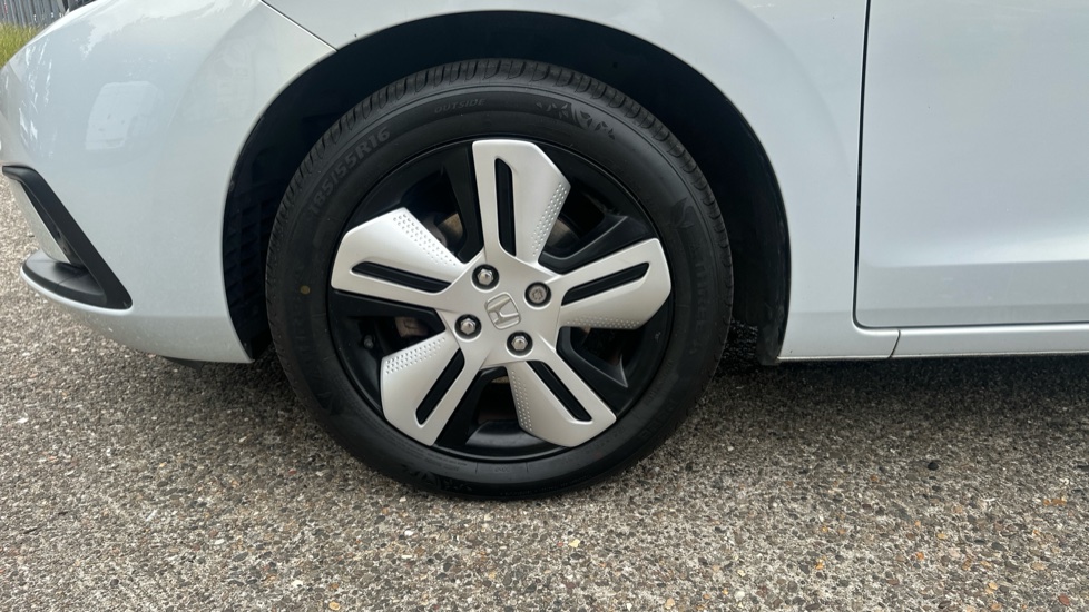 Honda Jazz 1.5 i-MMD Hybrid EX 5dr eCVT Hybrid Hatchback - Image 30