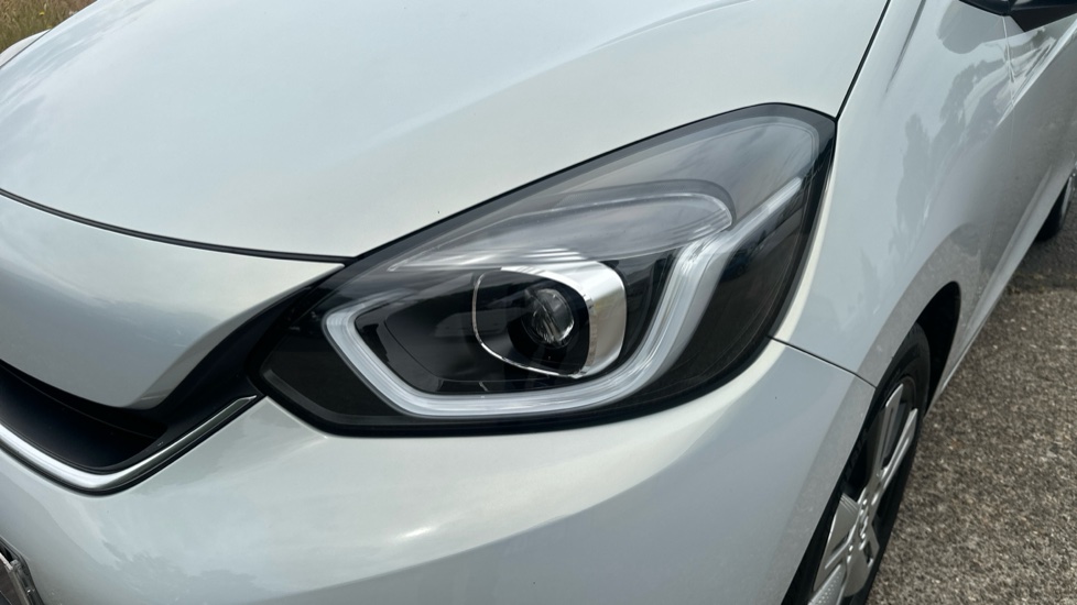 Honda Jazz 1.5 i-MMD Hybrid EX 5dr eCVT Hybrid Hatchback - Image 34