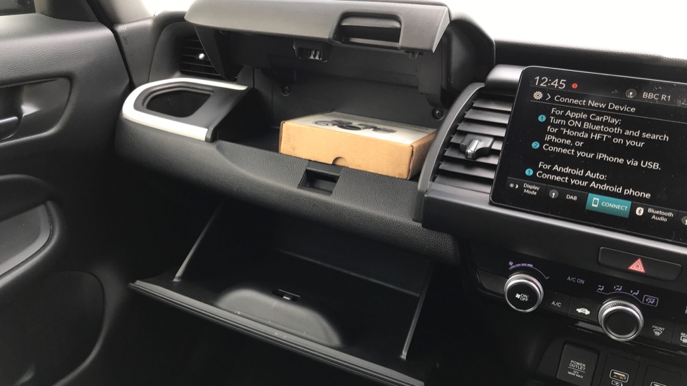 Honda Jazz 1.5 i-MMD Hybrid SR 5dr eCVT Hybrid Hatchback - Image 31