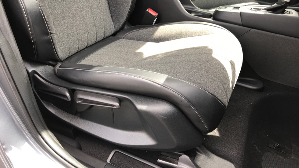 Honda Jazz 1.5 i-MMD Hybrid SR 5dr eCVT Hybrid Hatchback - Image 36