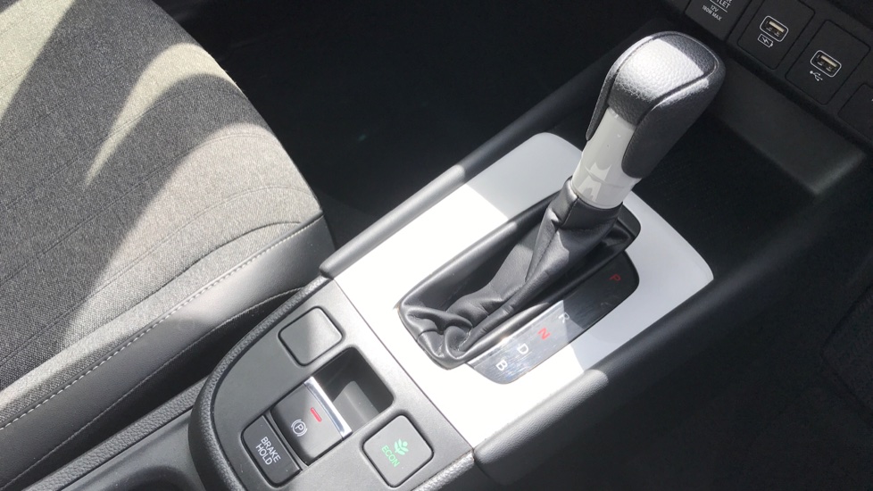Honda Jazz 1.5 i-MMD Hybrid SR 5dr eCVT Hybrid Hatchback - Image 37