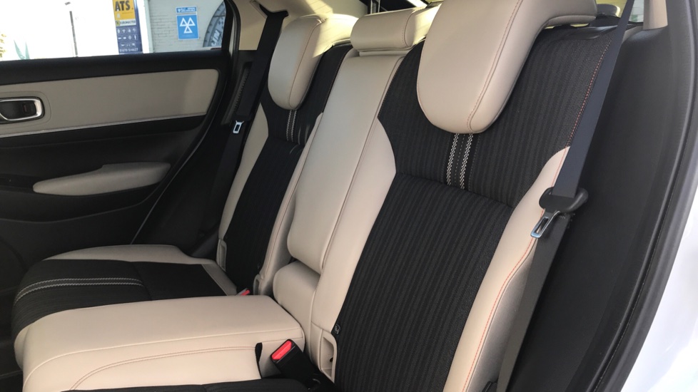 Honda HR-V 1.5 eHEV Advance Style 5dr CVT Hybrid Hatchback - Image 8