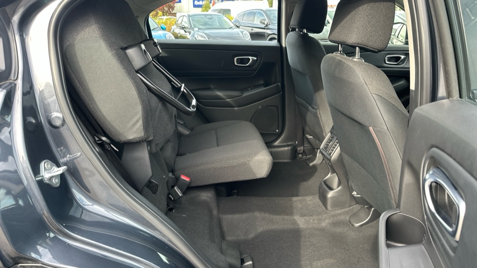 Honda HR-V 1.5 eHEV Elegance 5dr CVT Hybrid Hatchback - Image 18