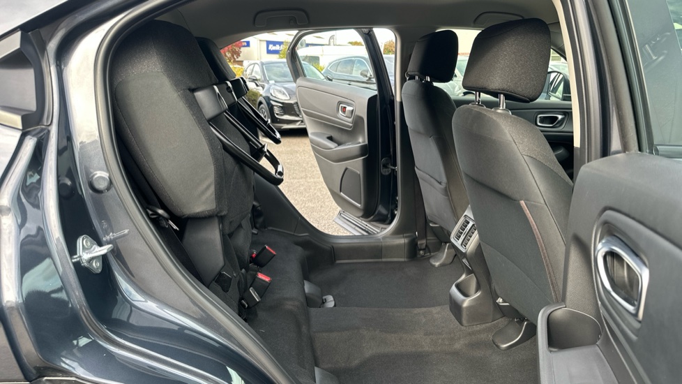 Honda HR-V 1.5 eHEV Elegance 5dr CVT Hybrid Hatchback - Image 19