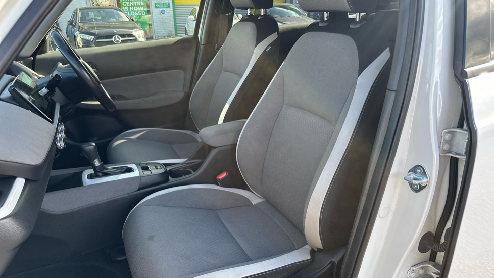 Honda Jazz 1.5 i-MMD Hybrid Crosstar EX 5dr eCVT Hybrid Hatchback - Image 13