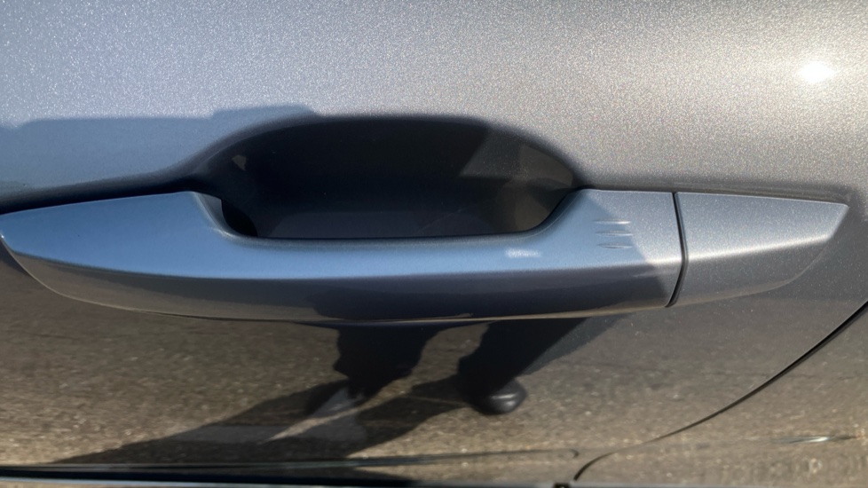 Honda CR-V 2.0 i-MMD Hybrid EX 5dr eCVT Hybrid Estate - Image 17