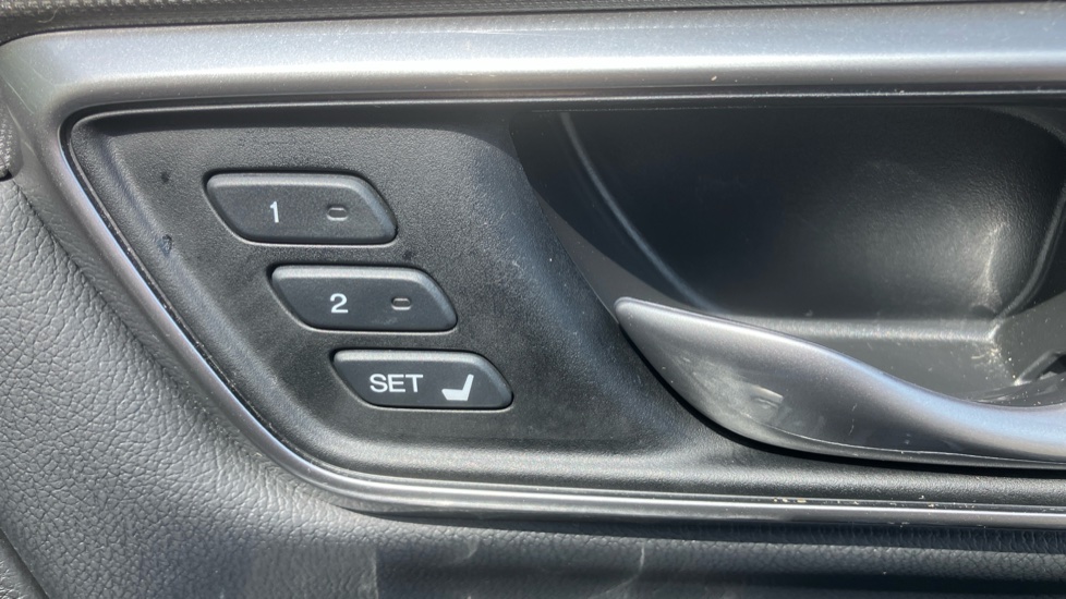Honda CR-V 2.0 i-MMD Hybrid EX 5dr eCVT Hybrid Estate - Image 26