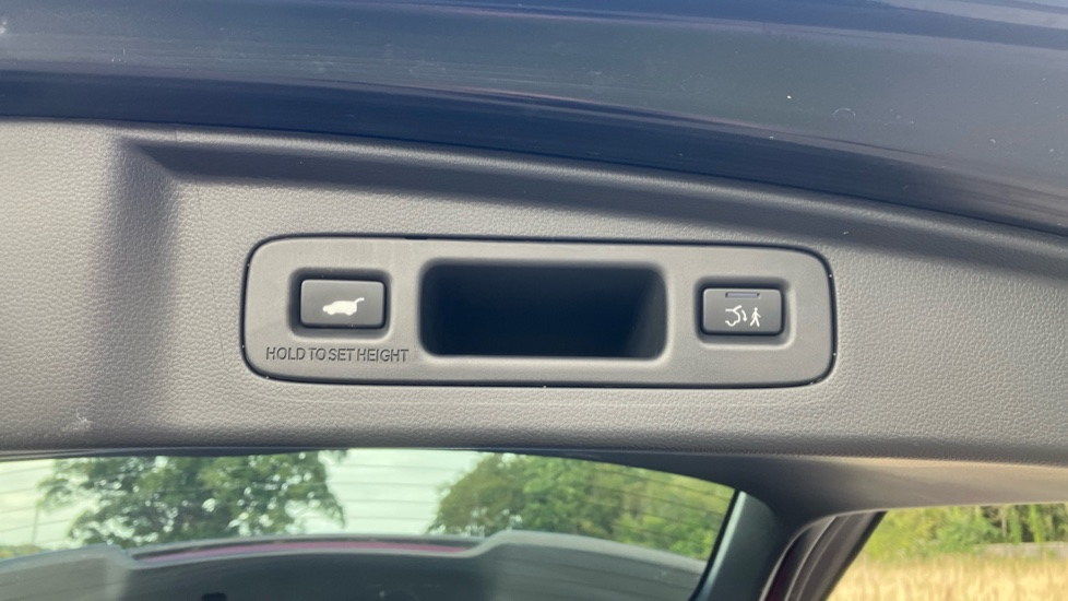 Honda CR-V 2.0 eHEV Elegance 5dr eCVT Hybrid Estate - Image 13