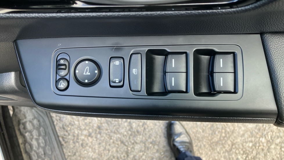 Honda CR-V 2.0 eHEV Elegance 5dr eCVT Hybrid Estate - Image 30