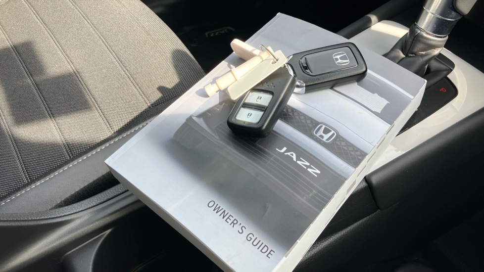 Honda Jazz 1.5 i-MMD Hybrid Crosstar Advance 5dr eCVT Hybrid Hatchback - Image 19