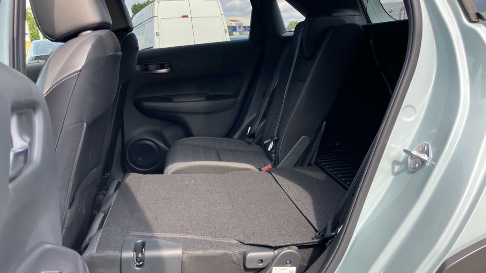 Honda Jazz 1.5 i-MMD Hybrid Crosstar Advance 5dr eCVT Hybrid Hatchback - Image 22