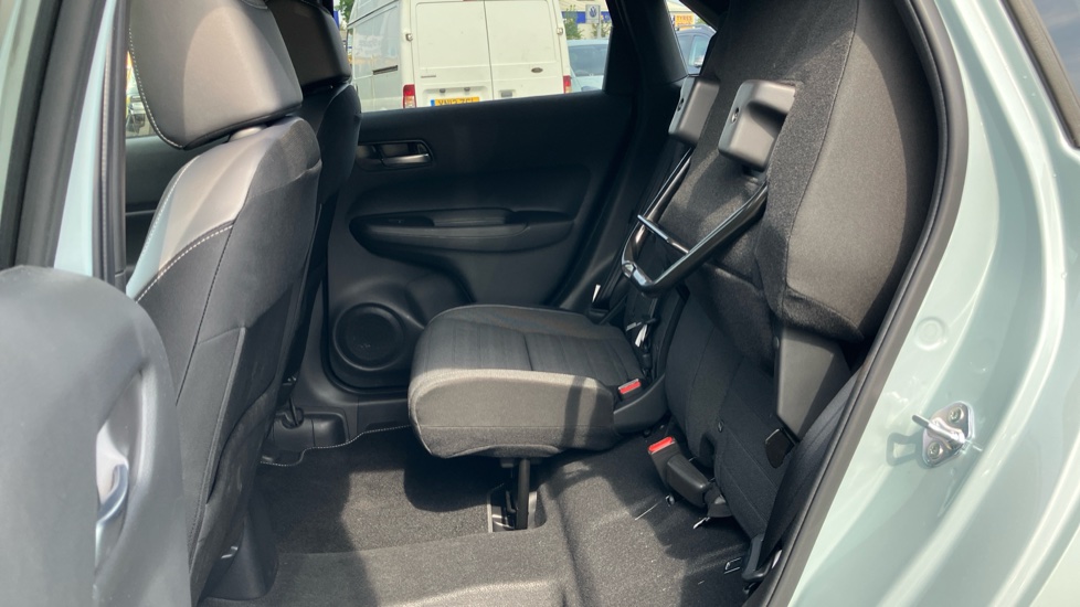 Honda Jazz 1.5 i-MMD Hybrid Crosstar Advance 5dr eCVT Hybrid Hatchback - Image 23