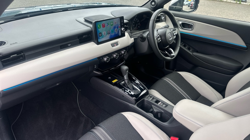 Honda HR-V 1.5 eHEV Advance Style Plus 5dr CVT Hybrid Hatchback - Image 2