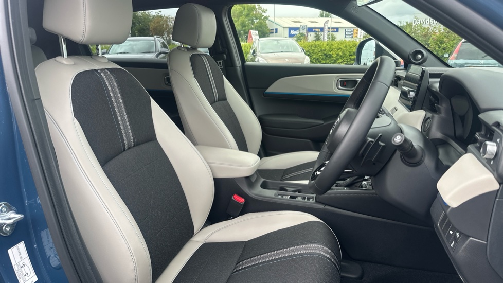 Honda HR-V 1.5 eHEV Advance Style Plus 5dr CVT Hybrid Hatchback - Image 22