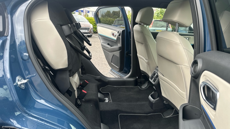 Honda HR-V 1.5 eHEV Advance Style Plus 5dr CVT Hybrid Hatchback - Image 34