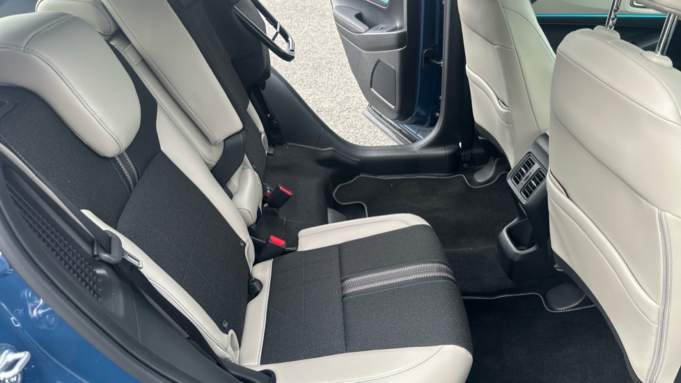 Honda HR-V 1.5 eHEV Advance Style Plus 5dr CVT Hybrid Hatchback - Image 35