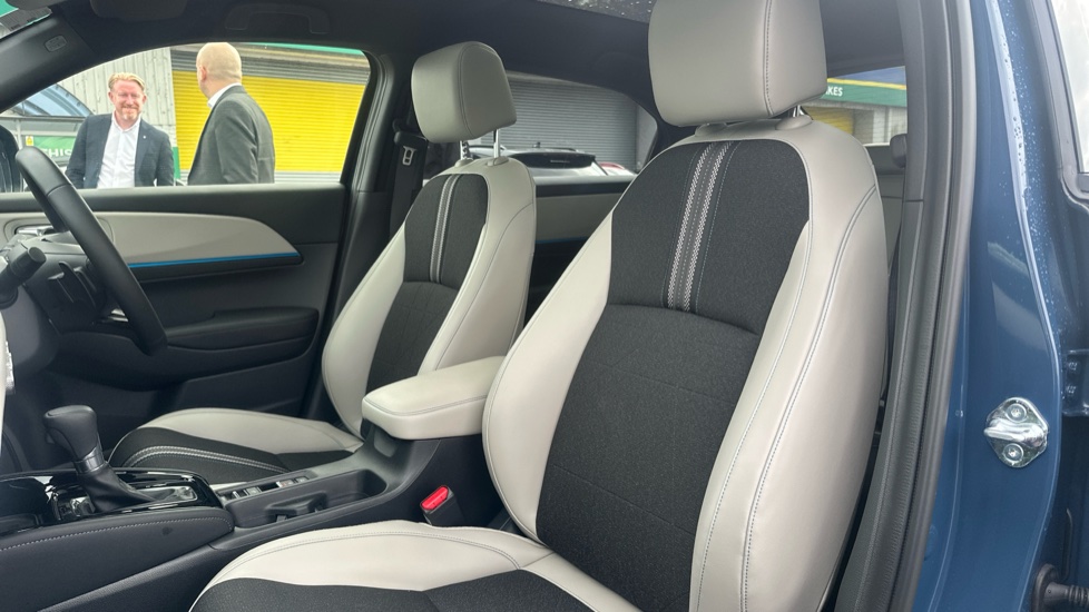 Honda HR-V 1.5 eHEV Advance Style Plus 5dr CVT Hybrid Hatchback - Image 38