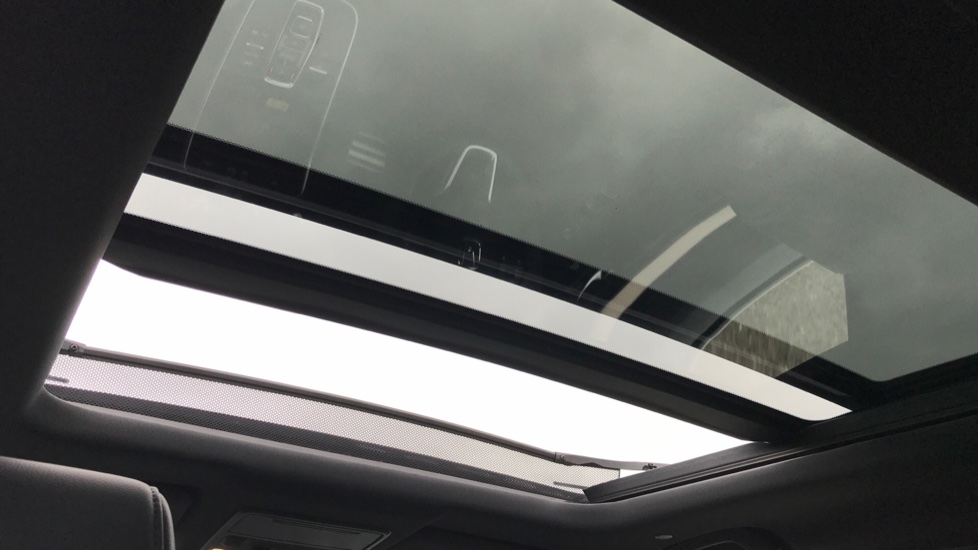 Honda CR-V 2.0 ePHEV Advance Tech 5dr eCVT Estate - Image 29