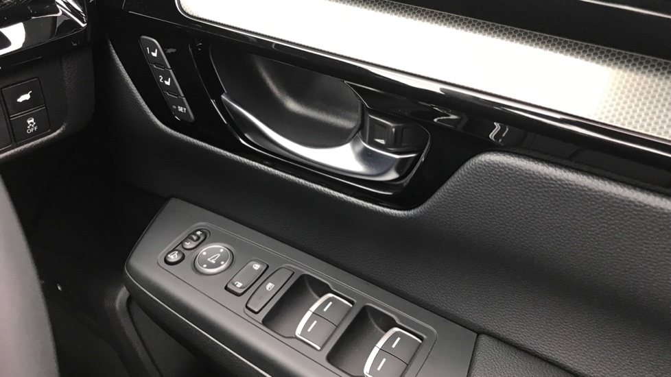 Honda CR-V 2.0 ePHEV Advance Tech 5dr eCVT Estate - Image 40