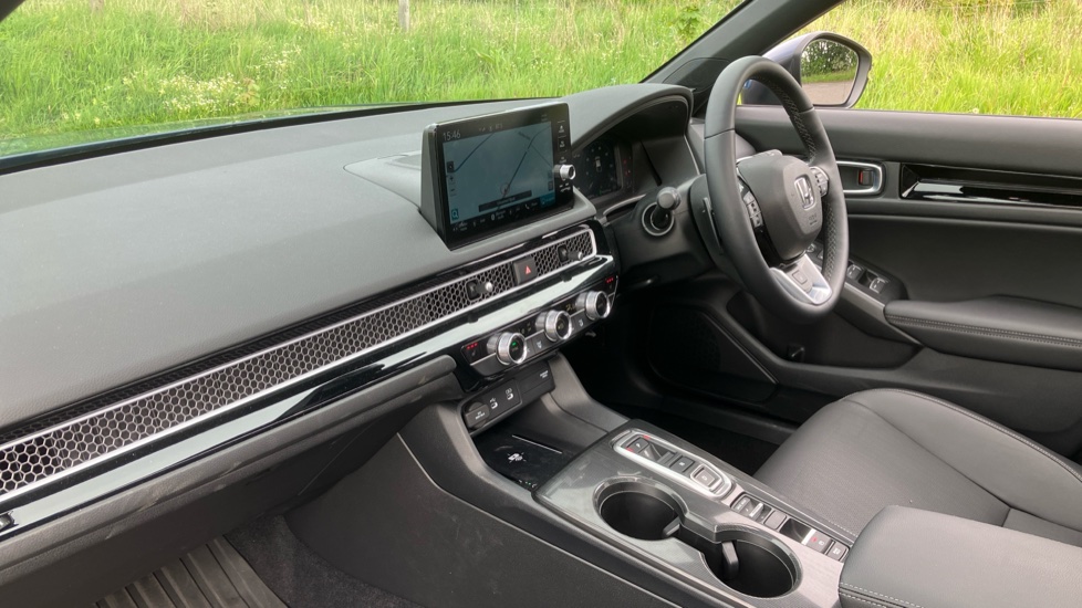 Honda Civic 2.0 eHEV Advance 5dr CVT Hybrid Hatchback - Image 2