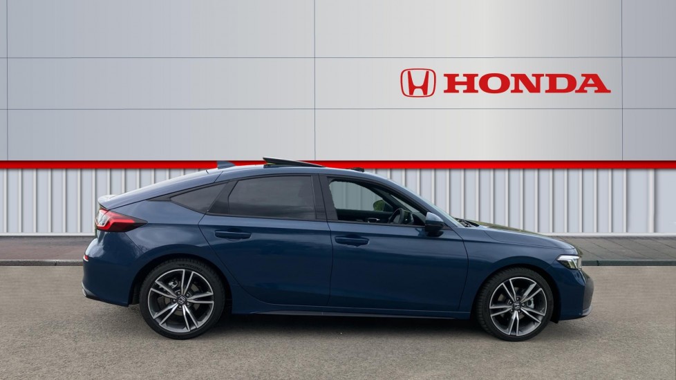 Honda Civic 2.0 eHEV Advance 5dr CVT Hybrid Hatchback - Image 5