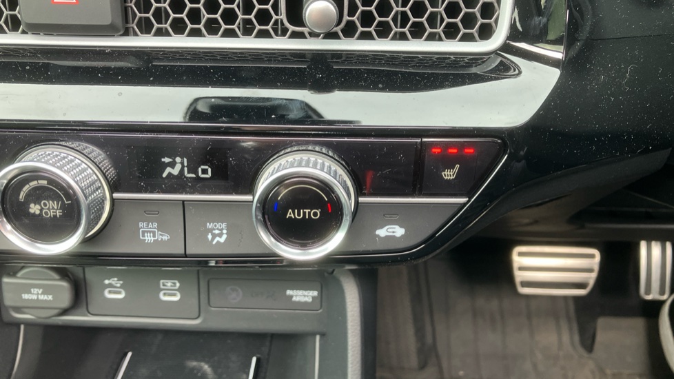 Honda Civic 2.0 eHEV Advance 5dr CVT Hybrid Hatchback - Image 21
