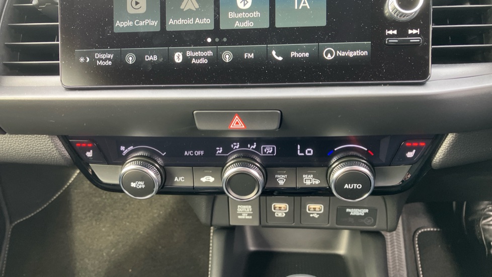Honda Jazz 1.5 i-MMD Hybrid Crosstar Advance 5dr eCVT Hybrid Hatchback - Image 17