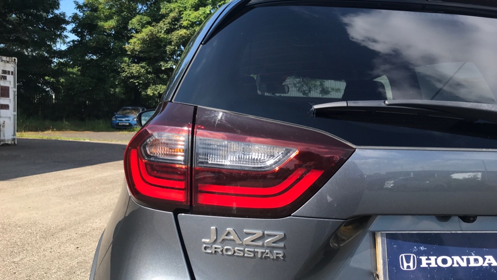 Honda Jazz 1.5 i-MMD Hybrid Crosstar EX 5dr eCVT Hybrid Hatchback - Image 33
