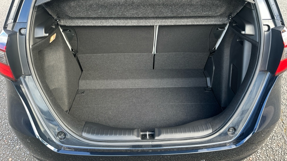 Honda Jazz 1.5 i-MMD Hybrid EX 5dr eCVT Hybrid Hatchback - Image 20