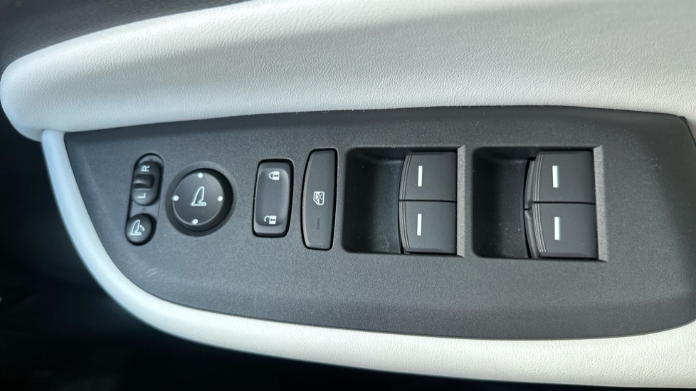 Honda Jazz 1.5 i-MMD Hybrid EX 5dr eCVT Hybrid Hatchback - Image 25