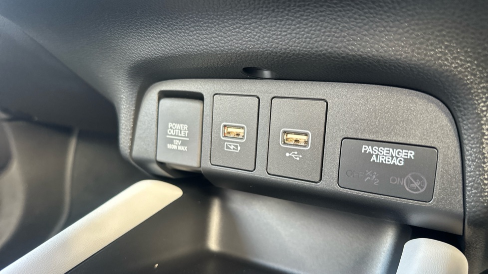 Honda Jazz 1.5 i-MMD Hybrid EX 5dr eCVT Hybrid Hatchback - Image 31