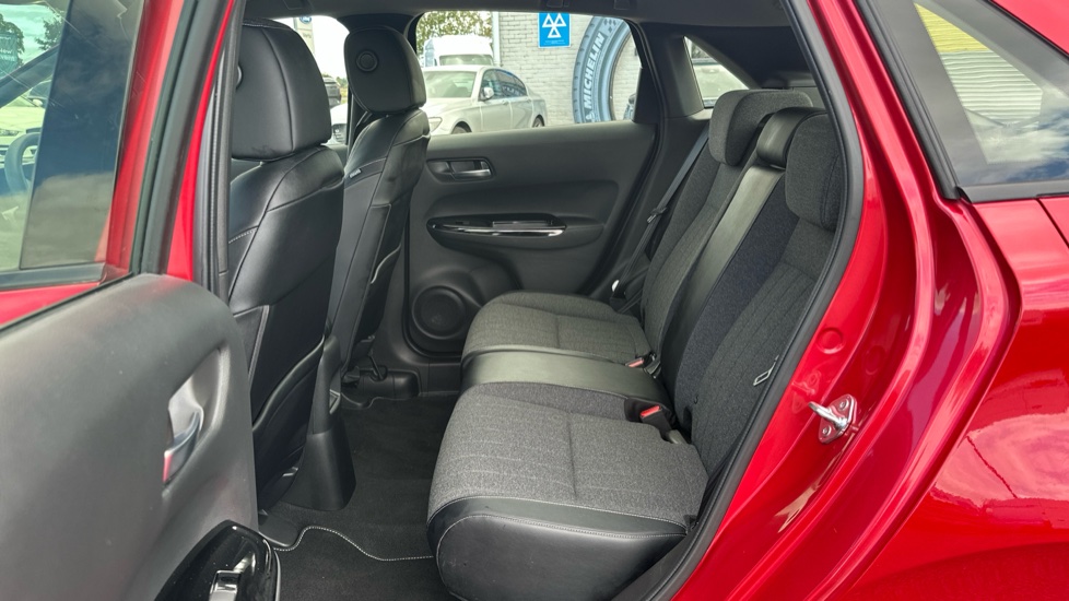 Honda Jazz 1.5 i-MMD Hybrid SR 5dr eCVT Hybrid Hatchback - Image 14