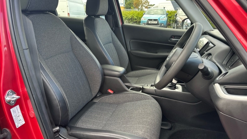 Honda Jazz 1.5 i-MMD Hybrid SR 5dr eCVT Hybrid Hatchback - Image 17