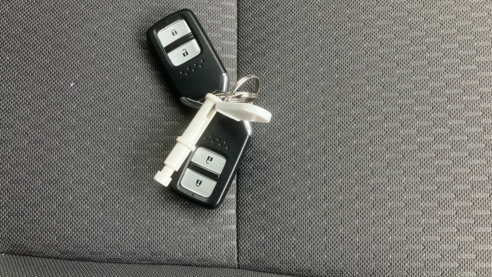 Honda Jazz 1.5 i-MMD Hybrid Crosstar EX 5dr eCVT Hybrid Hatchback - Image 34