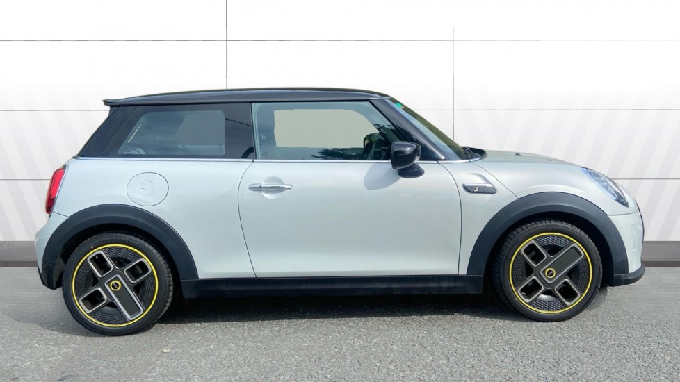 MINI Hatchback 135kW Cooper S Level 2 33kWh 3dr Auto Electric Hatchback - Image 5