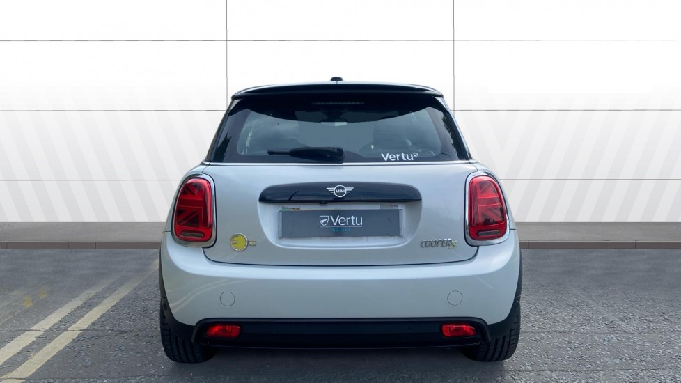 MINI Hatchback 135kW Cooper S Level 2 33kWh 3dr Auto Electric Hatchback - Image 6