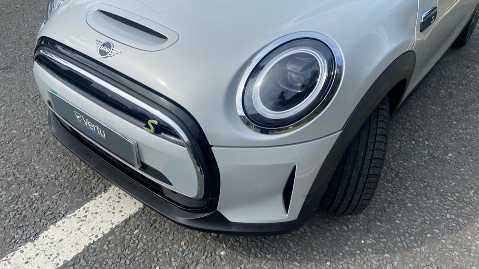 MINI Hatchback 135kW Cooper S Level 2 33kWh 3dr Auto Electric Hatchback - Image 37
