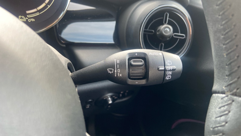 MINI Hatchback 135kW Cooper S Level 2 33kWh 3dr Auto Electric Hatchback - Image 49