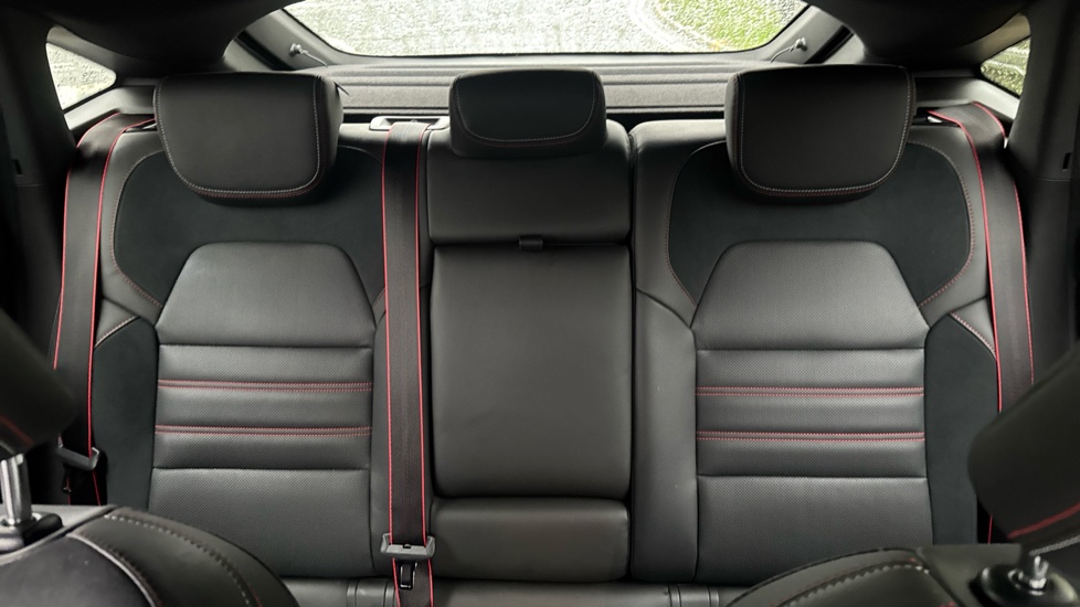 Renault Arkana 1.6 E-TECH Hybrid 145 R.S. Line 5dr Auto Hybrid Estate - Image 15