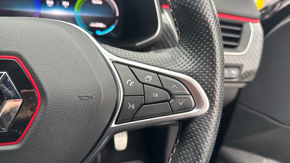 Renault Arkana 1.6 E-TECH Hybrid 145 R.S. Line 5dr Auto Hybrid Estate - Image 21