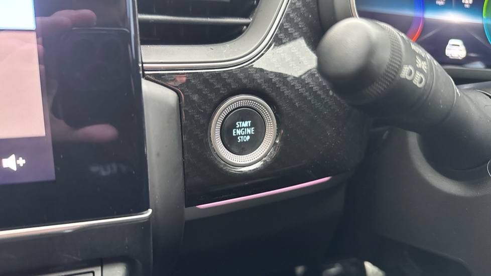 Renault Arkana 1.6 E-TECH Hybrid 145 R.S. Line 5dr Auto Hybrid Estate - Image 27