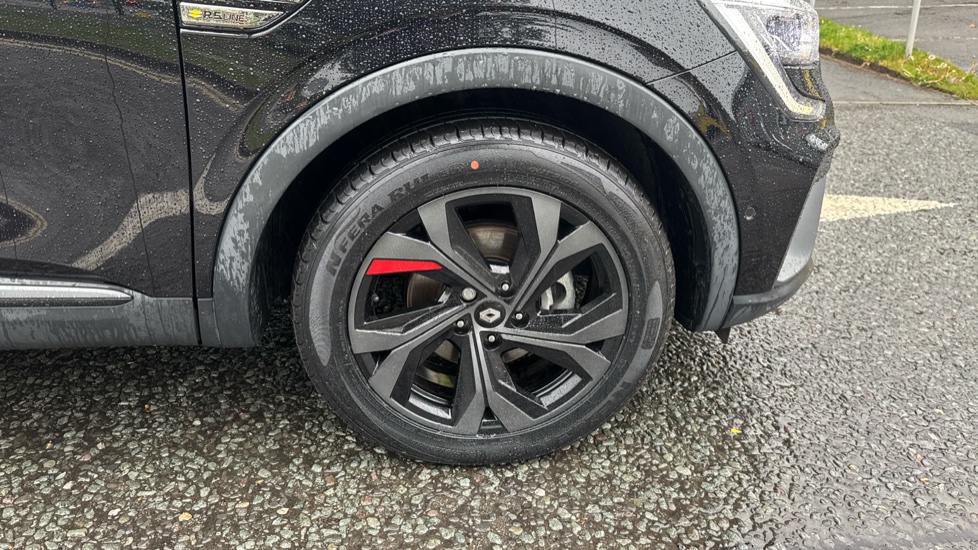 Renault Arkana 1.6 E-TECH Hybrid 145 R.S. Line 5dr Auto Hybrid Estate - Image 46