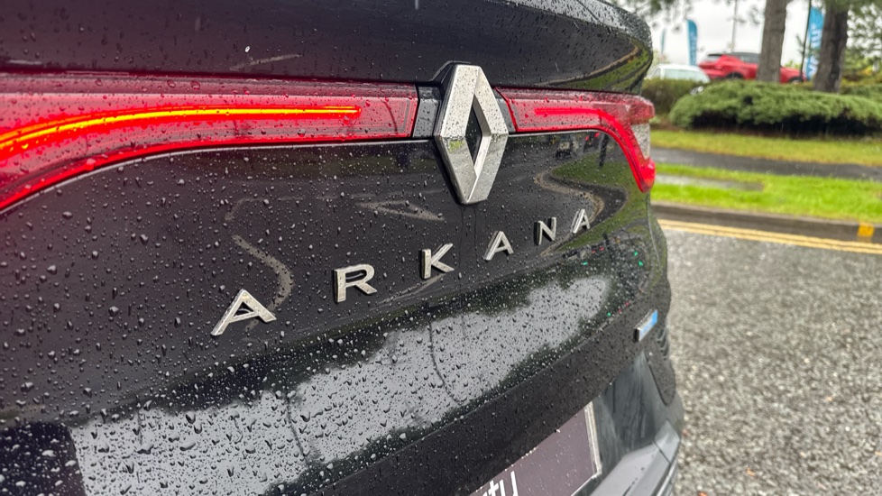 Renault Arkana 1.6 E-TECH Hybrid 145 R.S. Line 5dr Auto Hybrid Estate - Image 54