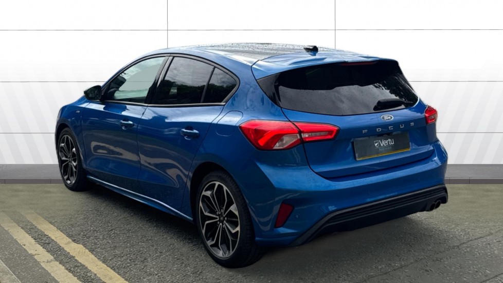 Ford Focus 1.0 EcoBoost 125 ST-Line X 5dr Petrol Hatchback - Image 2